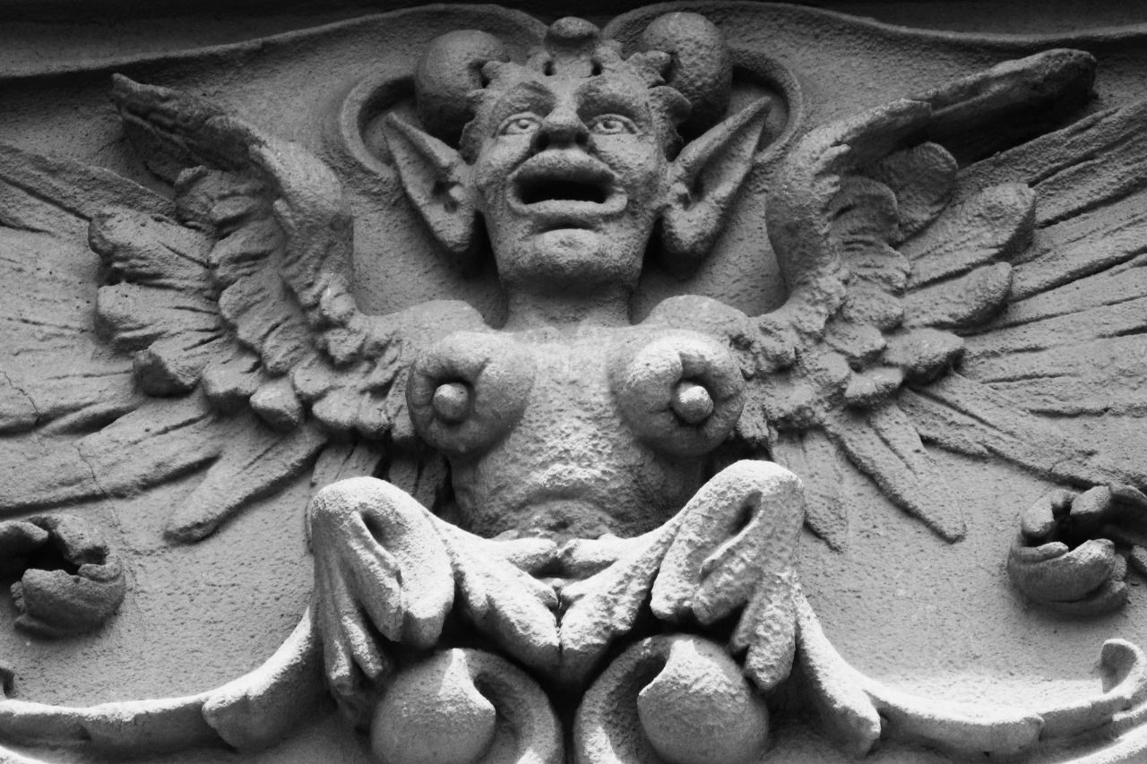 Hades, Gott der Unterwelt, Relief