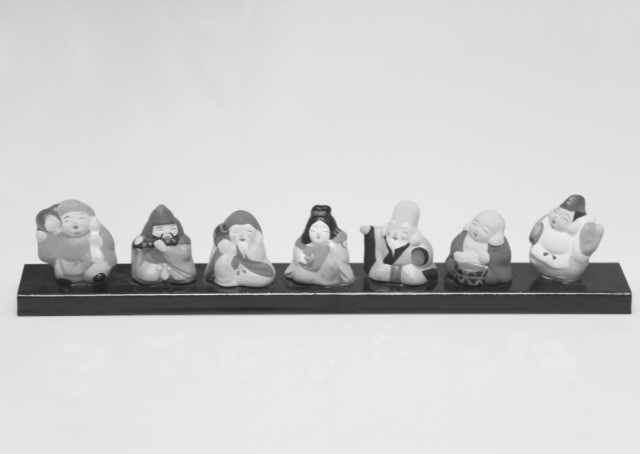 Mini-Skulptur der Sieben Glücksgötter der japanischen Mythologie