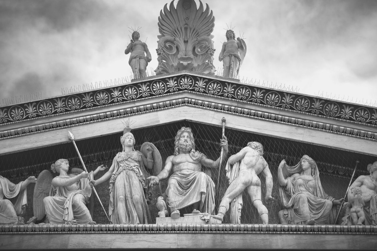 Zeus, der mächtige, amouröse und rachsüchtige griechische Gott des Blitzes