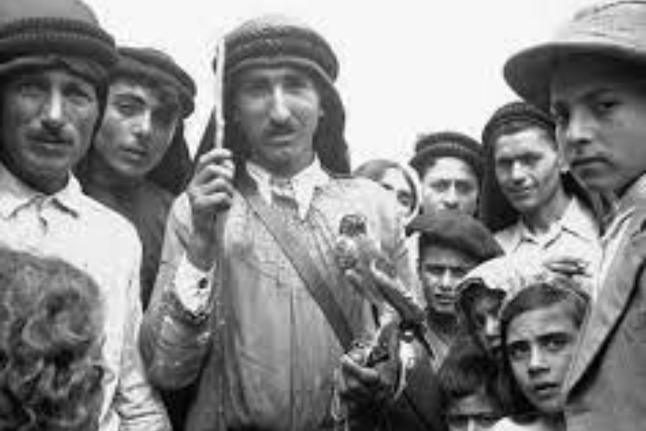 Alawite men