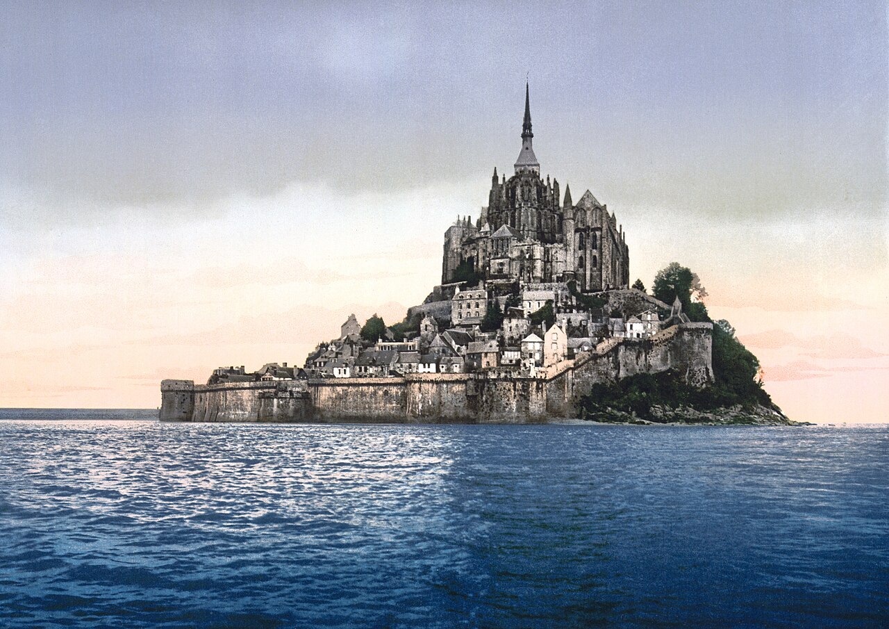 Mont-Saint-Michel, Bretagne, Frankreich, wo der Riese Hoels Nichte gefangen hielt