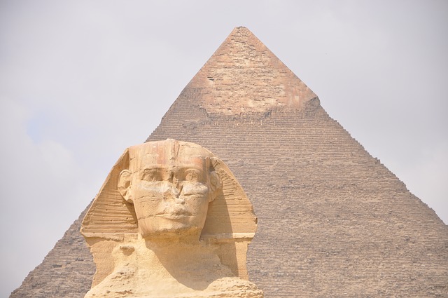 Manticore vs Sphinx: Die Hybridwesen unterschiedlicher Mythologien